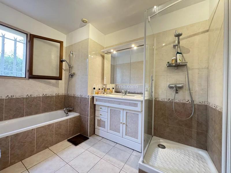 Maison - 110 m² - 6 pièces