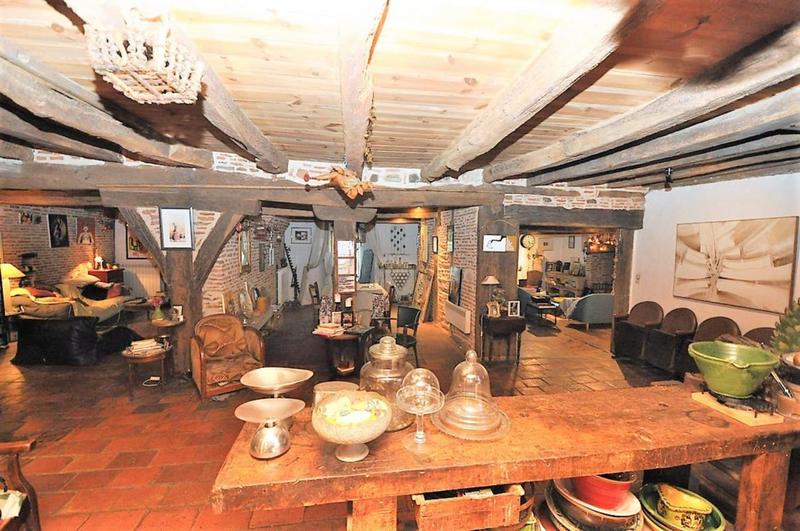 Maison de village - 400 m² - 10 pièces