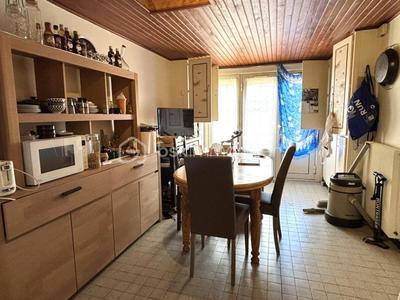 Maison traditionnelle - 110 m² - 6 pièces