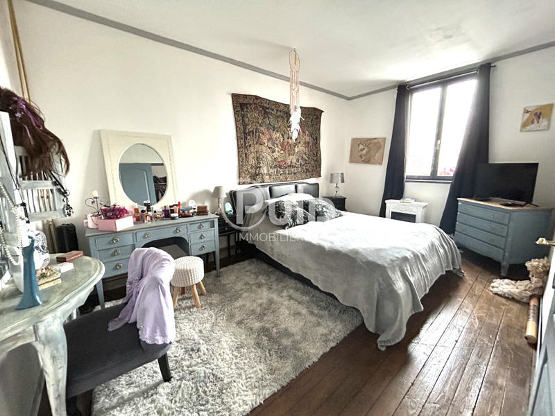 Maison - 160 m² - 8 pièces