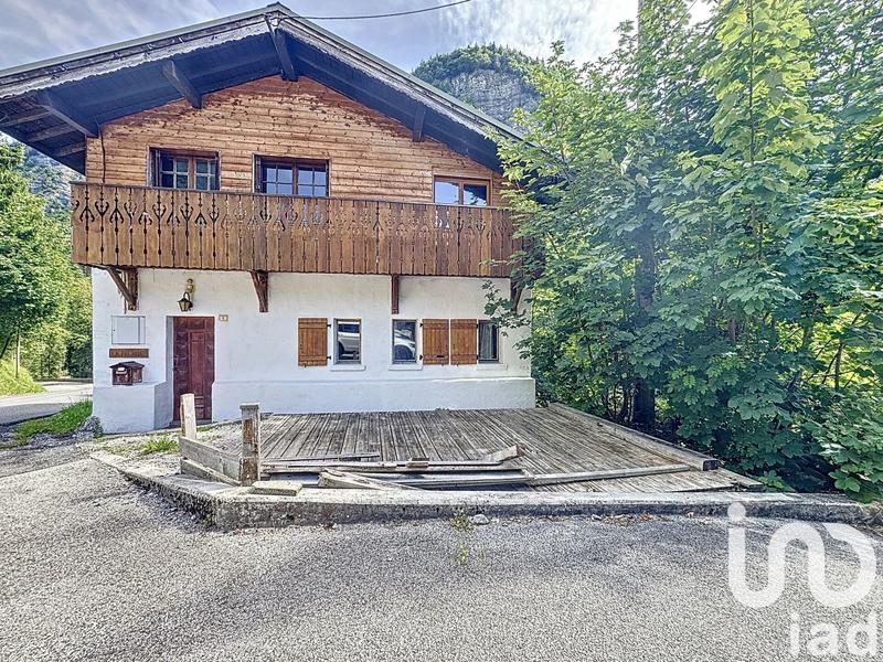 Maison - 93 m² - 4 pièces