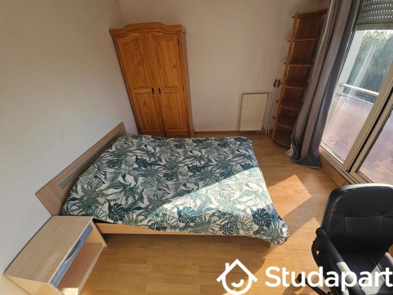 Chambre - 15 m² - 1 pièce