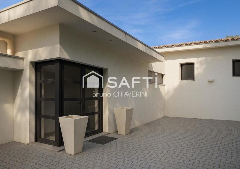 Maison - 219 m² - 4 pièces