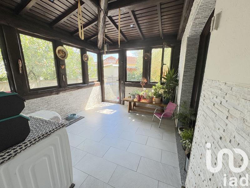 Maison - 200 m² - 8 pièces