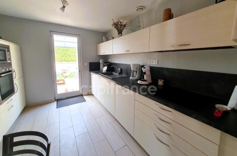 Maison - 92 m² - 4 pièces