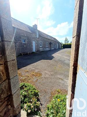 Maison - 111 m² - 8 pièces