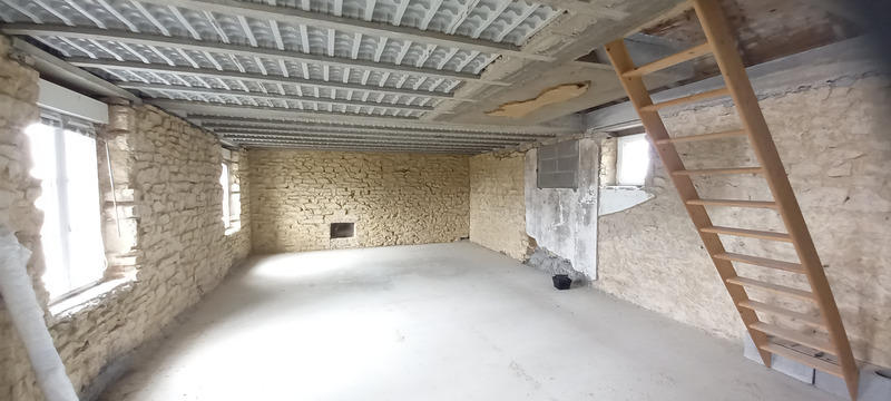 Maison - 250 m² - 4 pièces