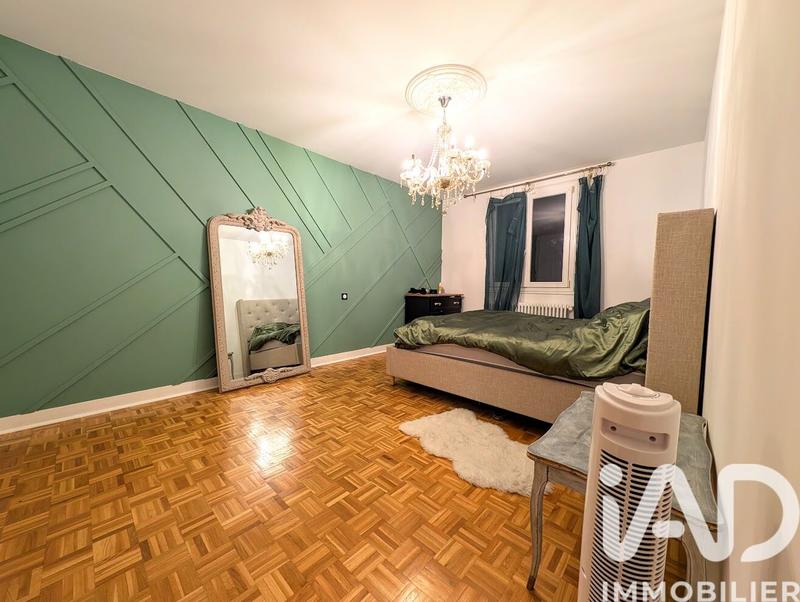 Maison - 101 m² - 5 pièces