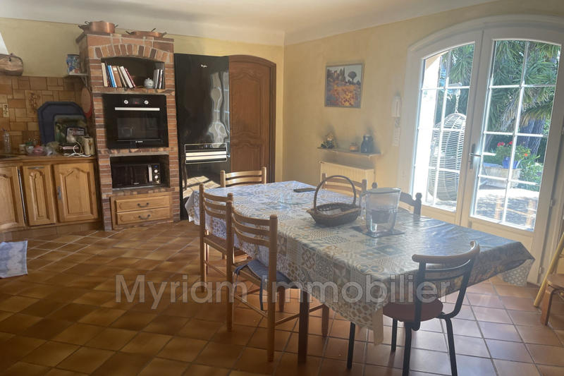 Mas - 195 m² - 5 pièces