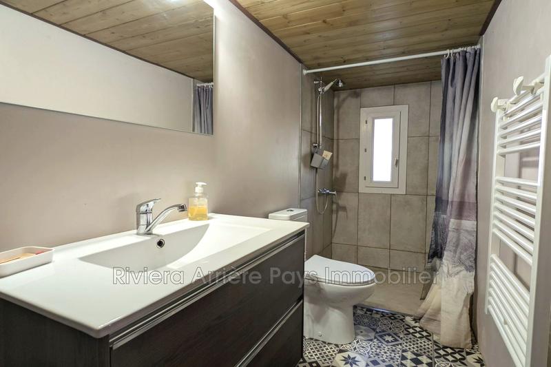 Maison - 212 m² - 9 pièces