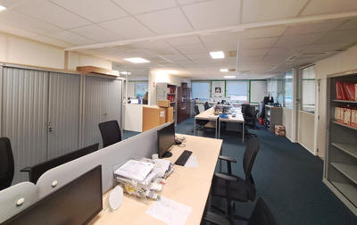 Bureau - 296 m²