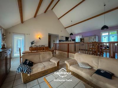 Maison - 171 m² - 6 pièces