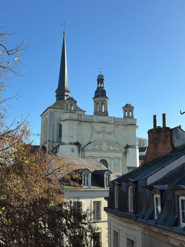 Maison de ville - 285 m² - 9 pièces