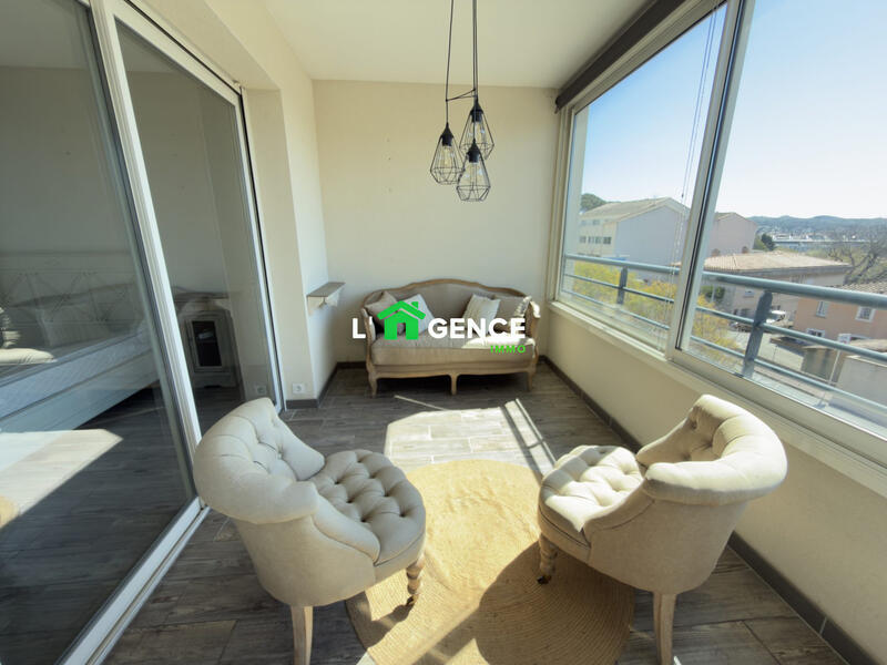 Appartement - 65 m² - 3 pièces