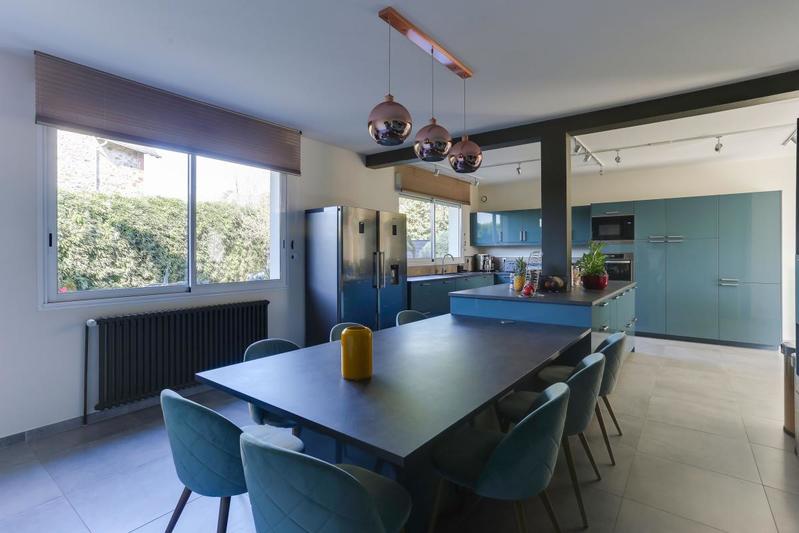 Villa - 300 m² - 8 pièces