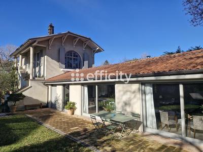 Maison de village - 180 m² - 5 pièces