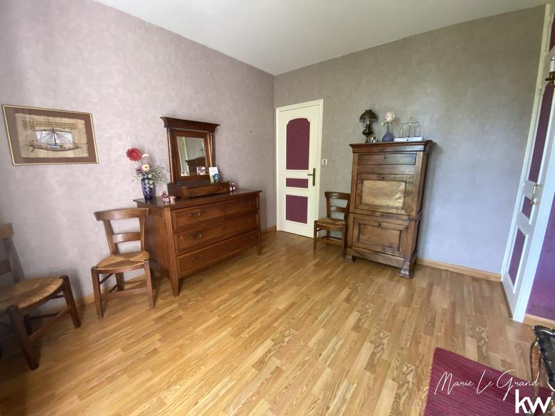 Maison - 201 m² - 7 pièces