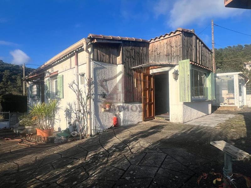 Maison - 117 m² - 7 pièces