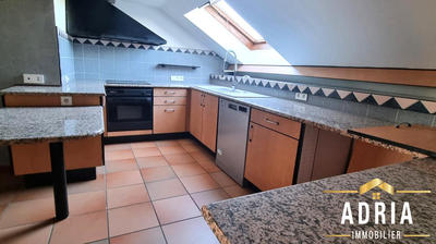 Appartement - 95 m² - 4 pièces