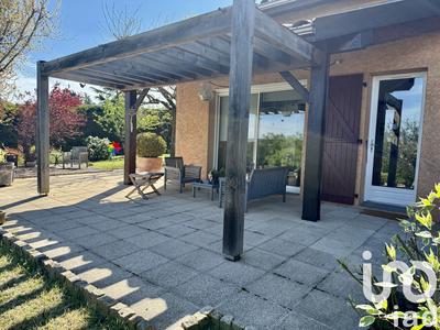 Maison - 255 m² - 7 pièces