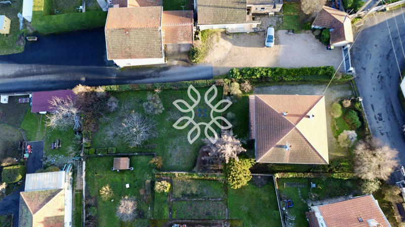 Maison - 146 m² - 9 pièces