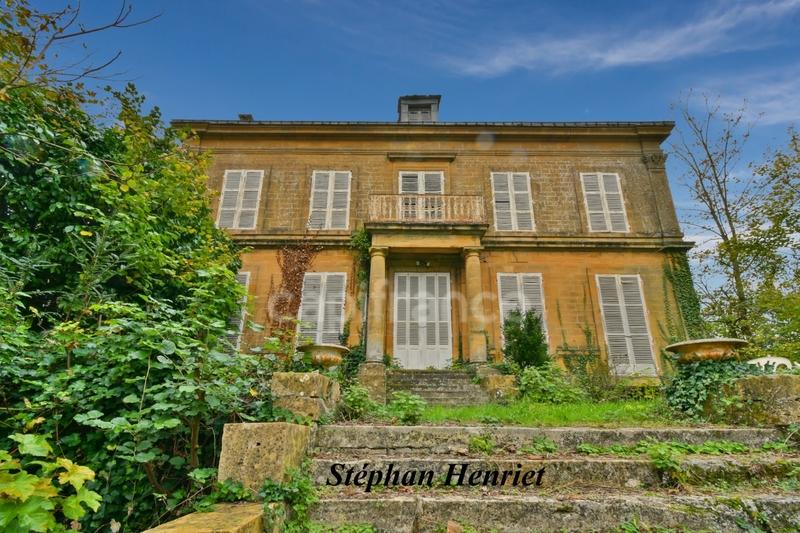 Maison de maîtres - 388 m² - 9 pièces