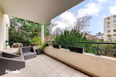 Appartement - 92 m² - 4 pièces