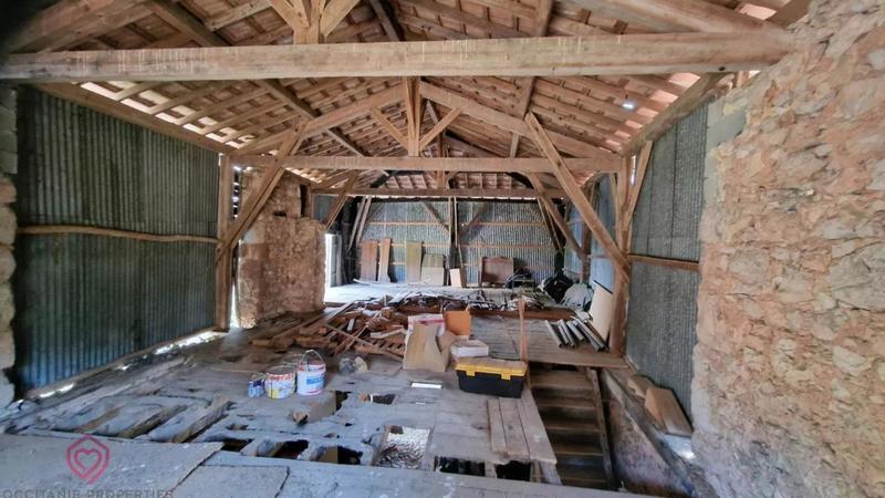 Grange - 106 m² - 2 pièces