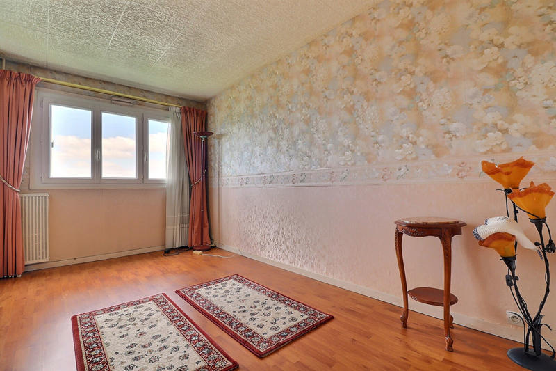 Appartement - 84 m² - 4 pièces