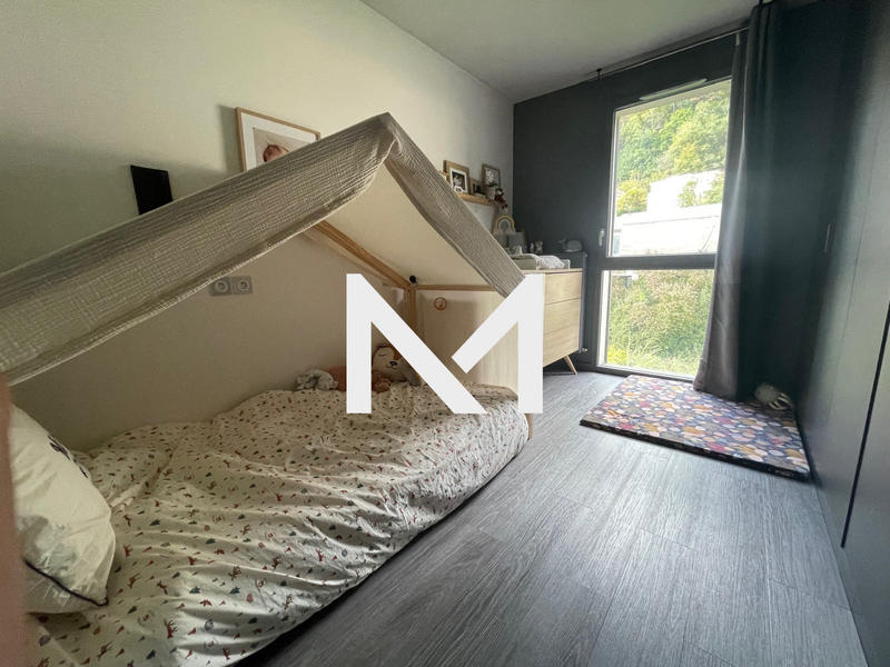 Appartement - 82 m² - 3 pièces