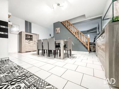 Maison - 140 m² - 4 pièces