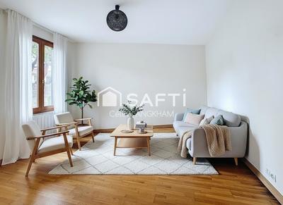 Maison - 79 m² - 5 pièces