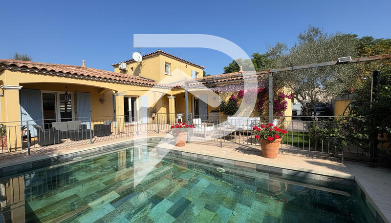 Maison - 120 m² - 5 pièces