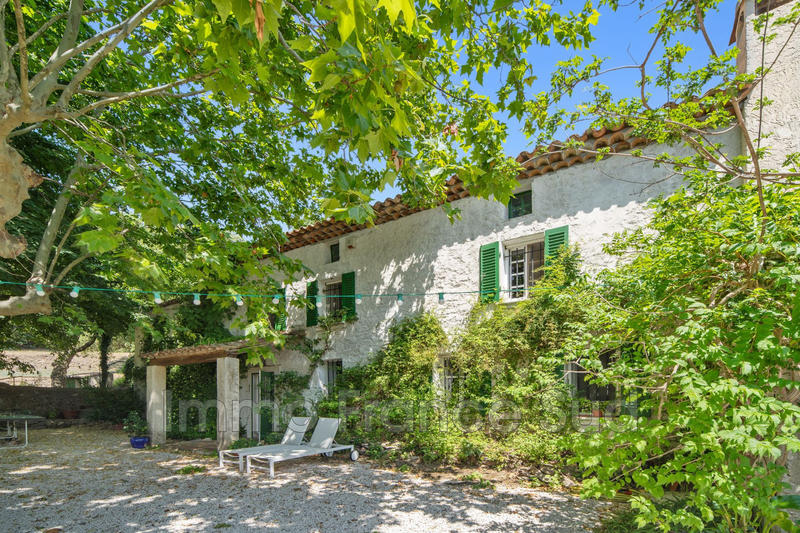 Bergerie - 228 m² - 9 pièces