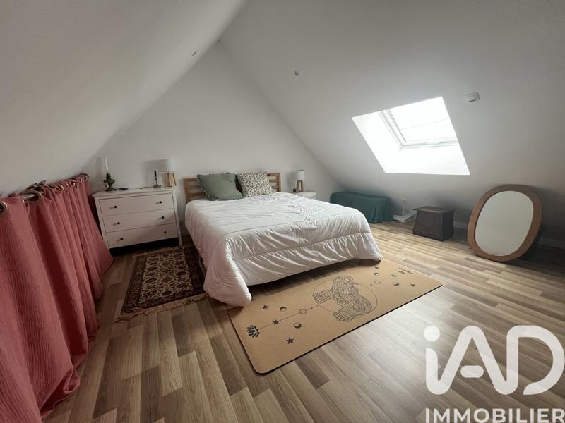 Maison - 230 m² - 7 pièces