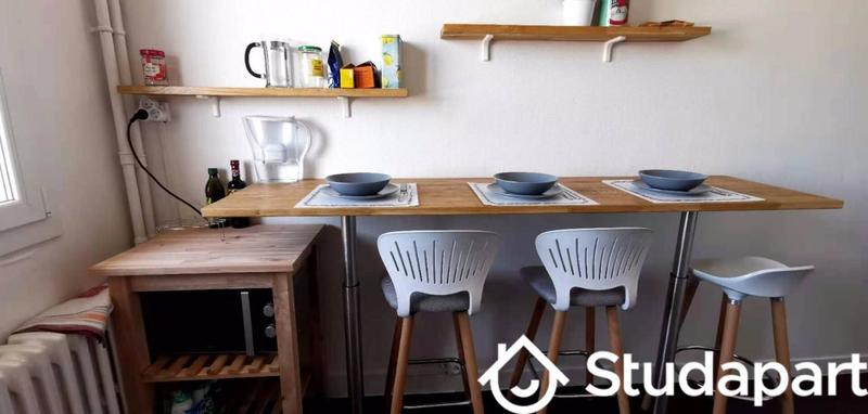 Chambre - 12 m² - 1 pièce