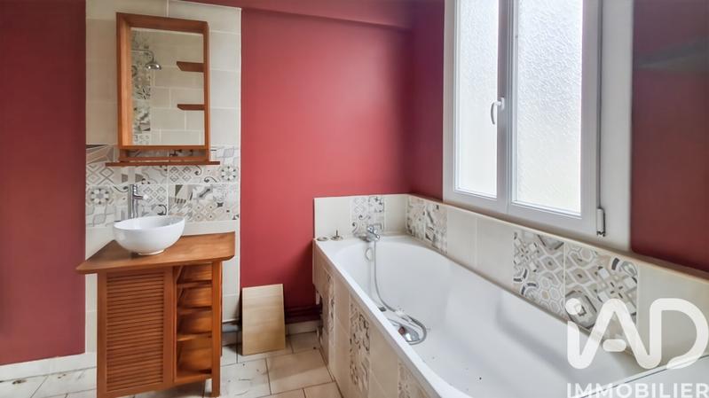 Maison - 94 m² - 4 pièces