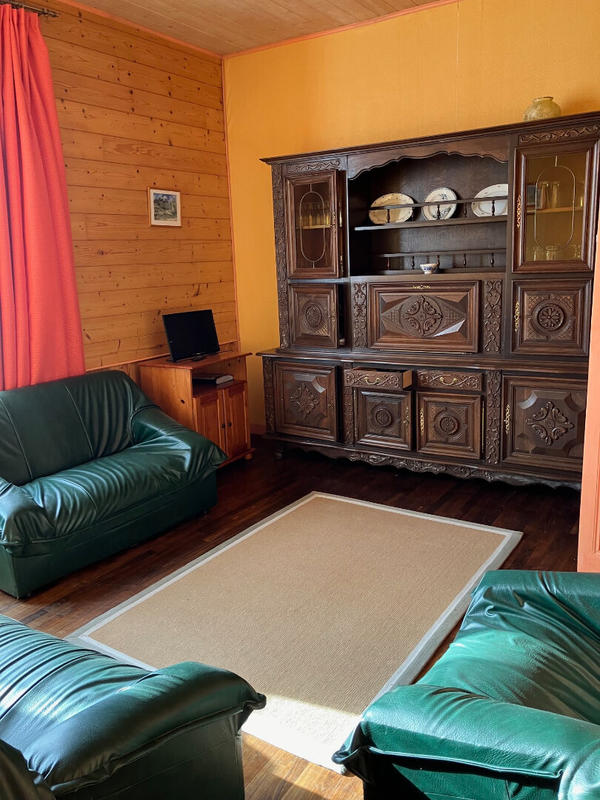 Maison - 180 m² - 9 pièces