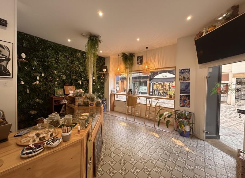 Fonds de commerce - Local commercial - 90 m²