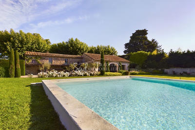 Maison - 450 m² - 12 pièces