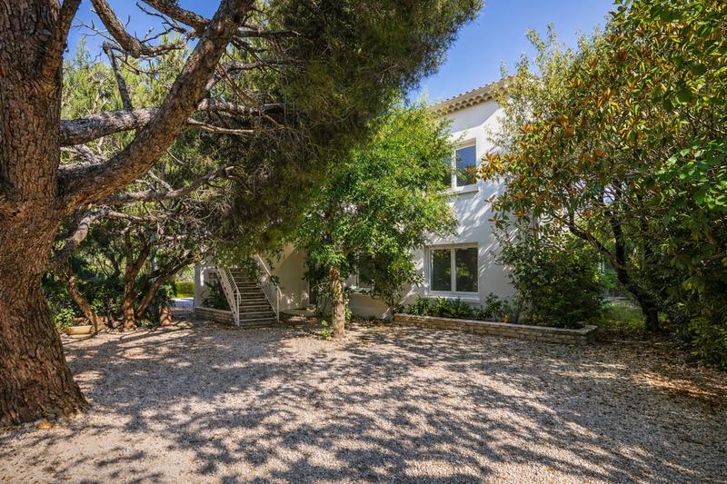 Villa - 184 m² - 7 pièces