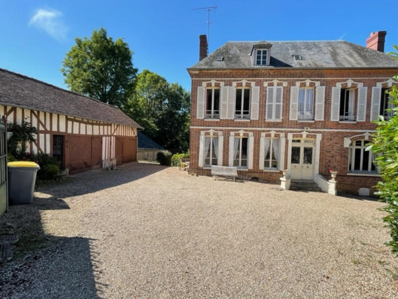 Maison - 316 m² - 10 pièces