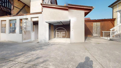 Maison traditionnelle - 150 m² - 6 pièces