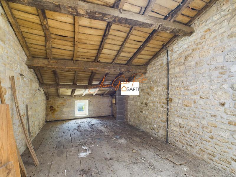 Maison - 94 m² - 12 pièces