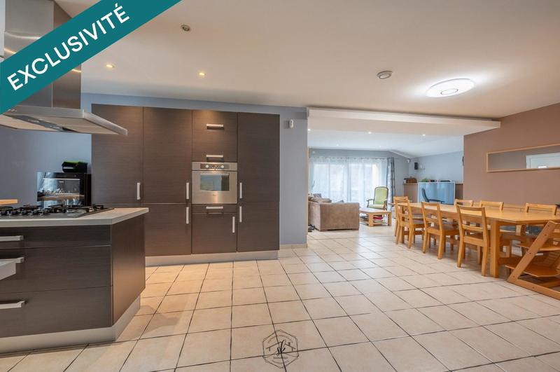 Maison - 104 m² - 4 pièces