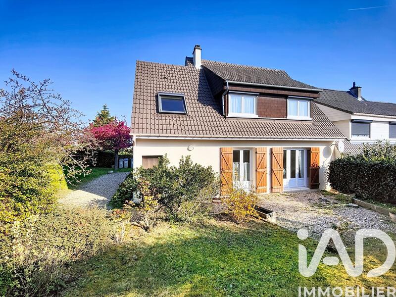 Maison - 102 m² - 5 pièces