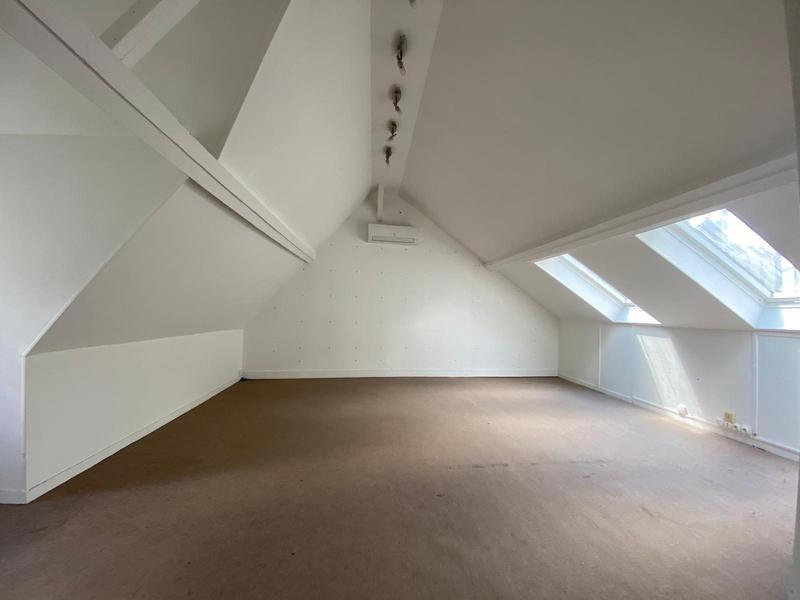 Appartement - 280 m² - 11 pièces