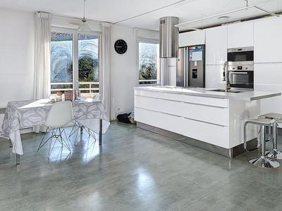 Appartement - 76 m² - 4 pièces