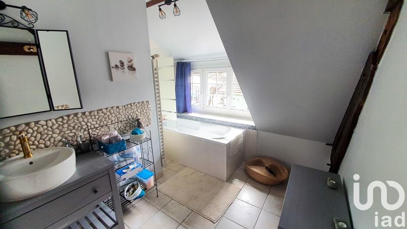 Maison - 211 m² - 8 pièces