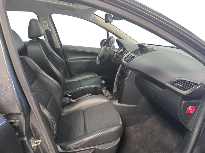 Peugeot 207 Sw - 1.6 HDi 92 Cv Outdoor - 5 Cv